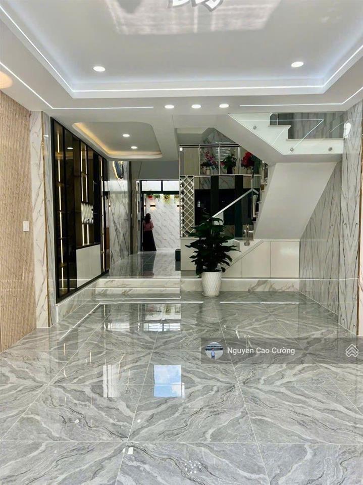 Giảm 800tr, nhà phố 4,5x19m 1lững 3 lầu đường 6m , 1/ thạnh xuân 25, gần ủy ban phường