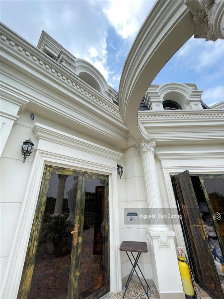 Biệt thự view sông 254m2 có thang máy, đường 20m, khu biệt thự kdc phú nhuận, lê thị riêng, thới an