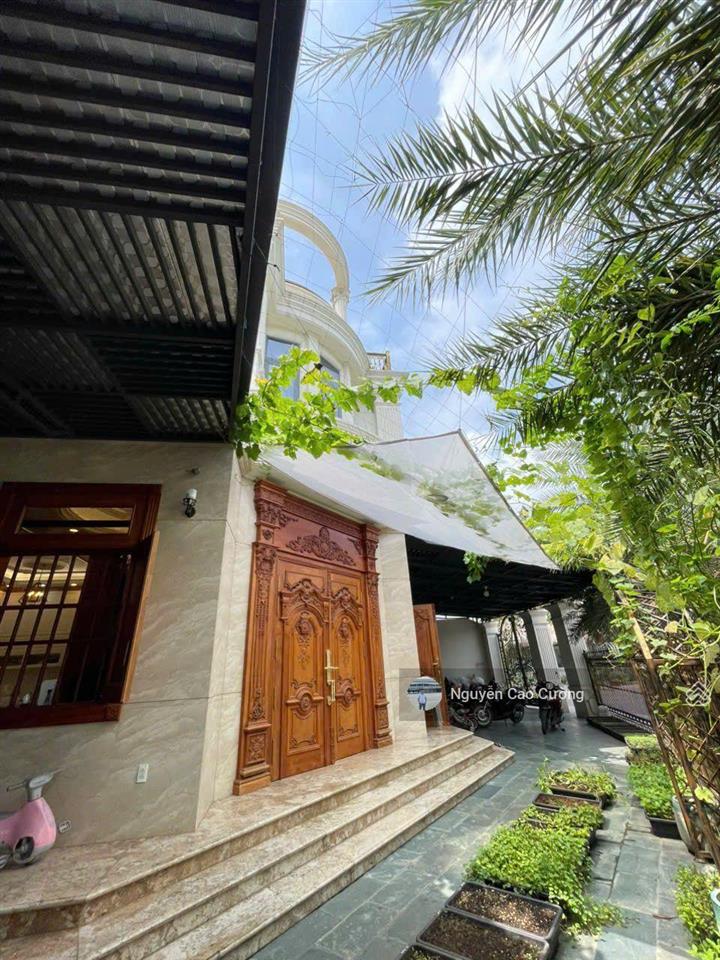 Biệt thự view sông 254m2 có thang máy, đường 20m, khu biệt thự kdc phú nhuận, lê thị riêng, thới an