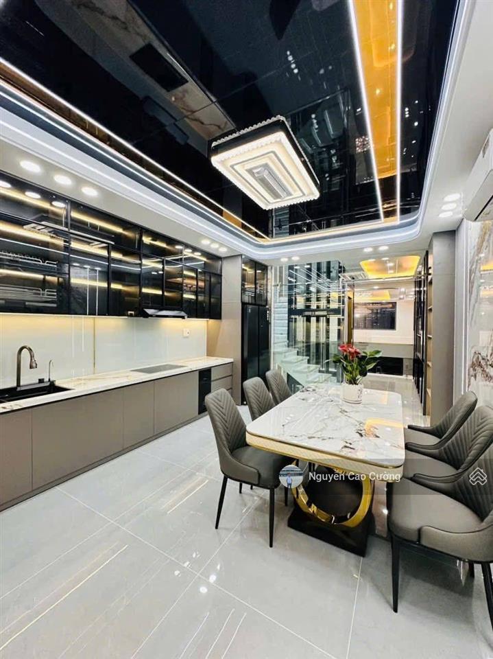 Nhà phố thang máy, full nội thất đường 8m, 4x20m, 1 lửng 3 lầu thạnh lộc 37 gần cấp 3 trần hưng đạo
