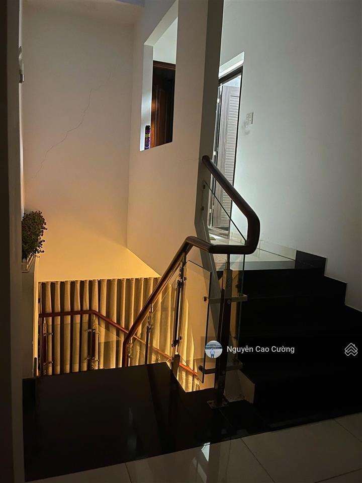 Nhà mặt tiền kinh doanh 5x20m nguyễn thị sáu ngay cổng trường cấp 2 trần hưng đạo, thạnh lộc, q12