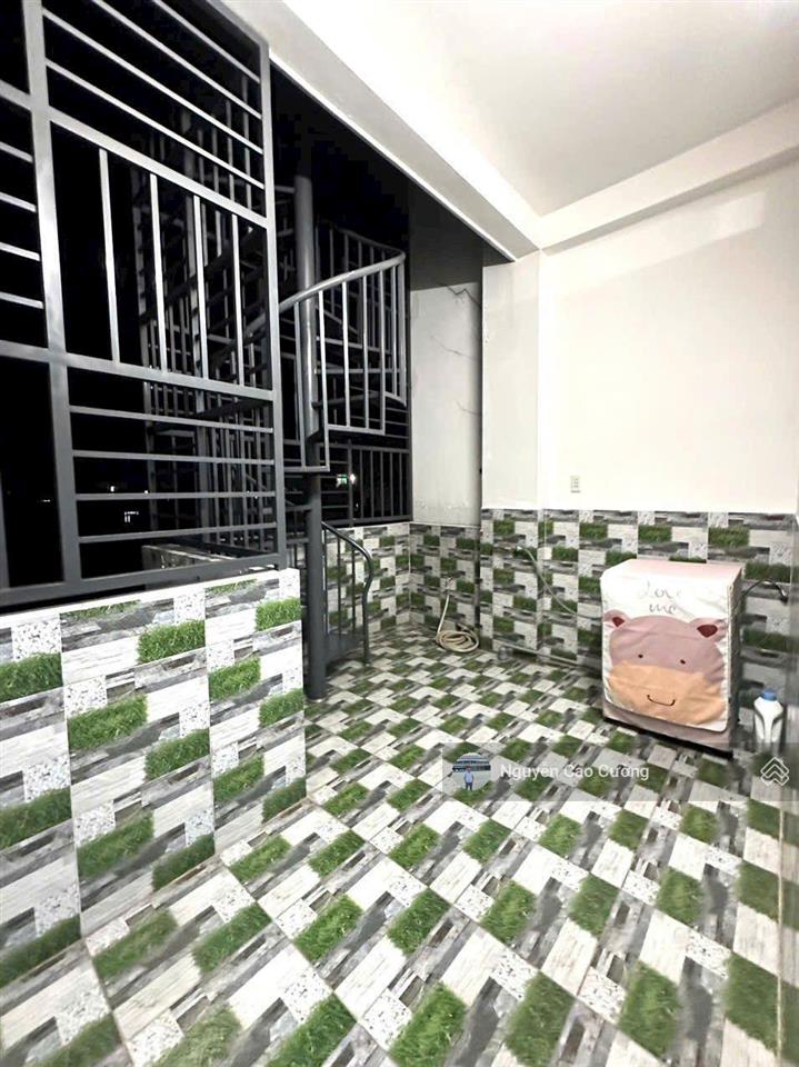 Bán nhà 4x20m mặt tiền đường trần thị hè khu vực sầm uất, kinh doanh tốt, hiệp thành, q12