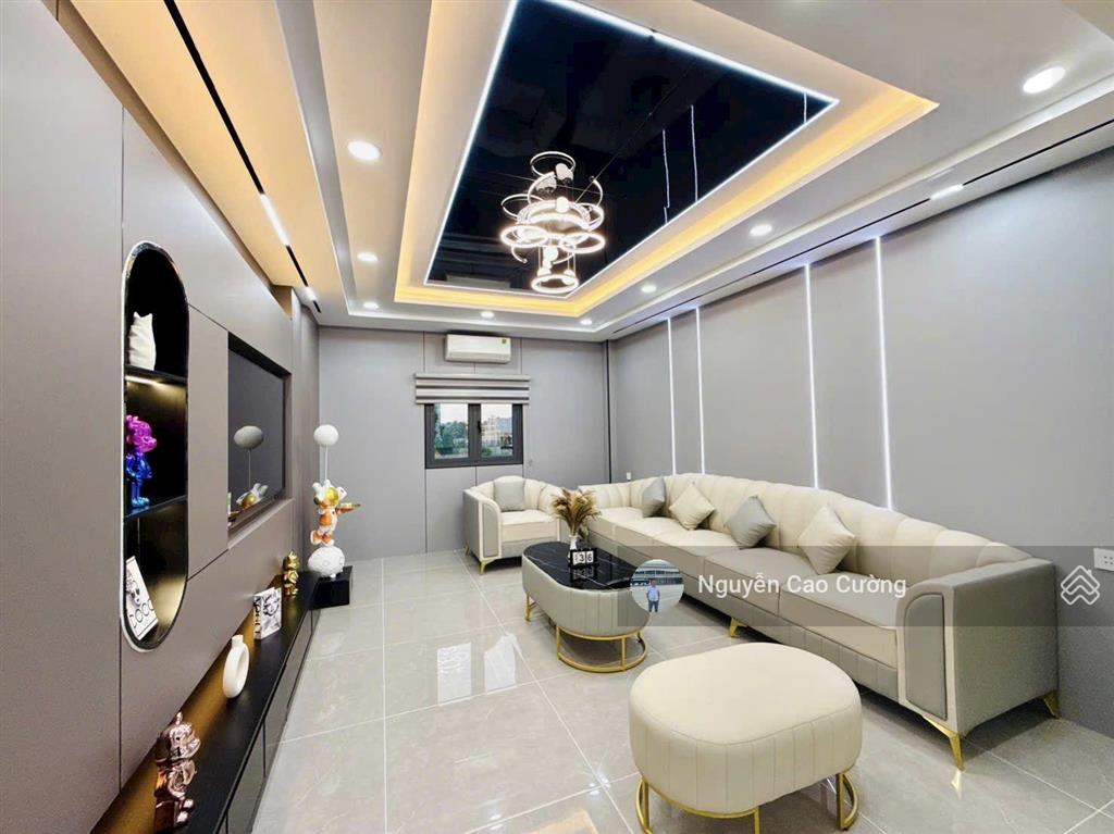 Nhà phố nội thất đẹp, 4x16m, 1 lửng 3 lầu, đường nhựa 8m, thạnh xuân 25