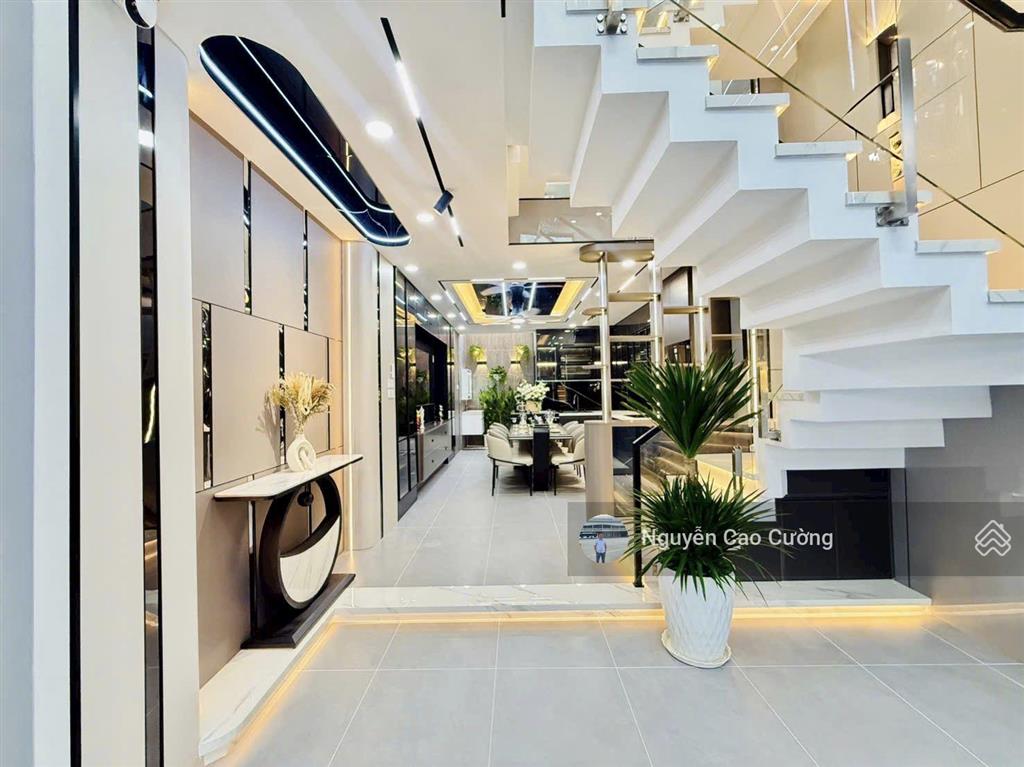 Nhà phố nội thất đẹp, 4x16m, 1 lửng 3 lầu, đường nhựa 8m, thạnh xuân 25