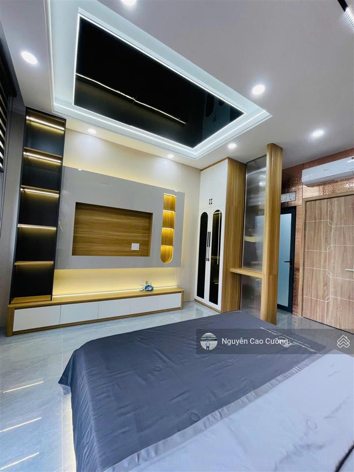 Nhà phố nội thất đẹp, 4x16m, 1 lửng 3 lầu, đường nhựa 8m, thạnh xuân 25