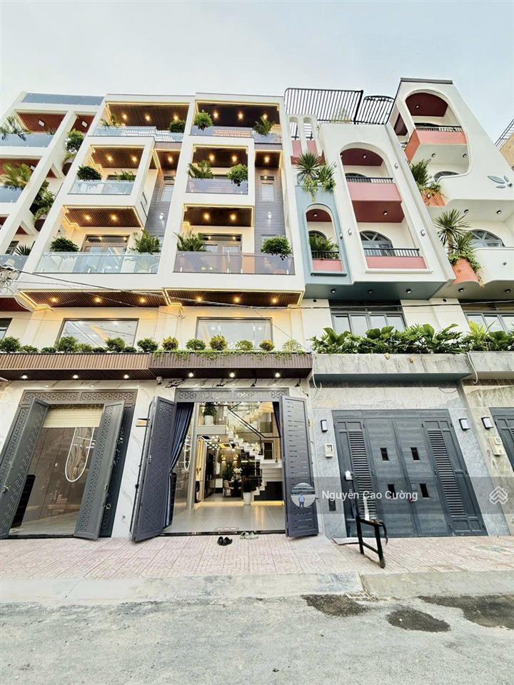 Nhà phố nội thất đẹp, 4x16m, 1 lửng 3 lầu, đường nhựa 8m, thạnh xuân 25