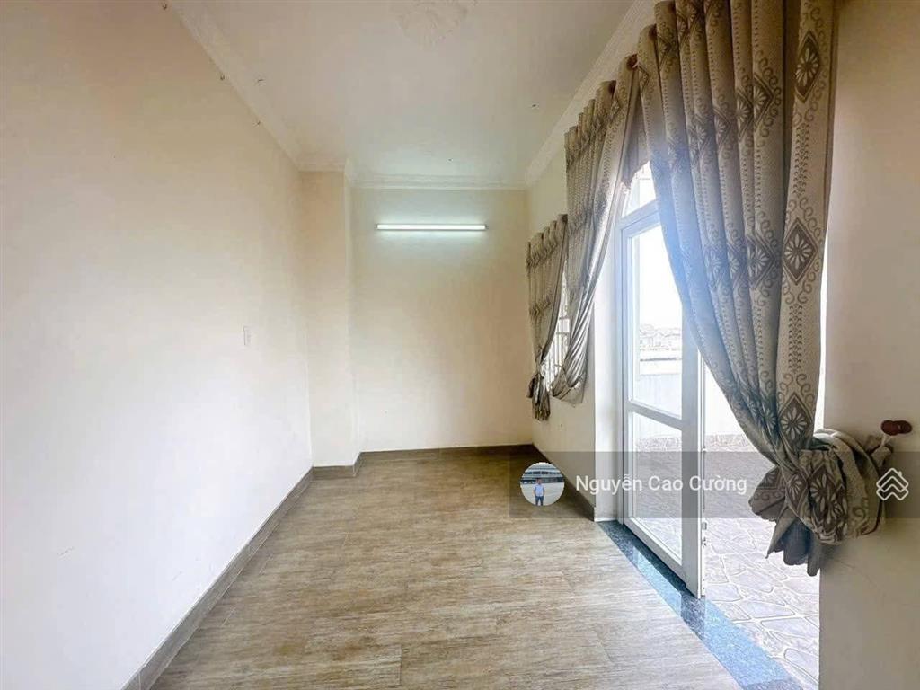 Nhà mặt tiền trần thị cờ 5x26m đúc 4 tầng đường 20m kinh doanh buôn bán sầm uất, thới an, q12