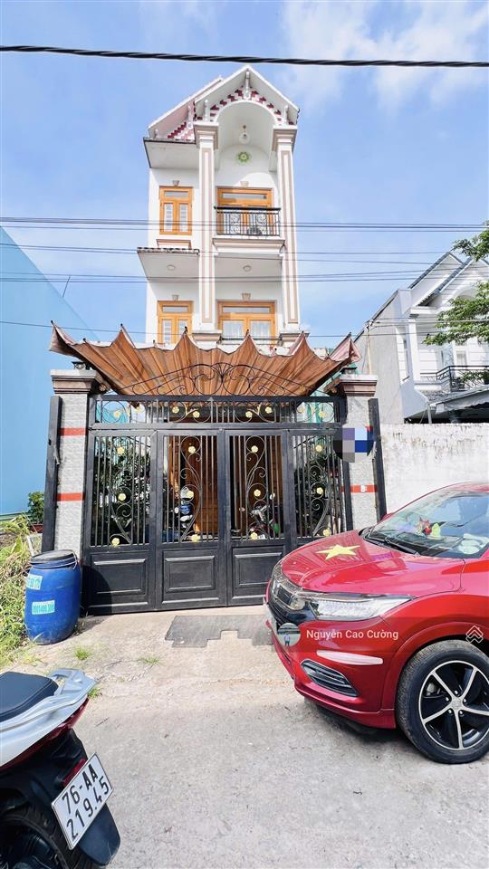 Bán nhà 4x22m 1trệt 3 lầu đường 7m gần chợ hạt điều huỳnh thị hai, tân chánh hiệp