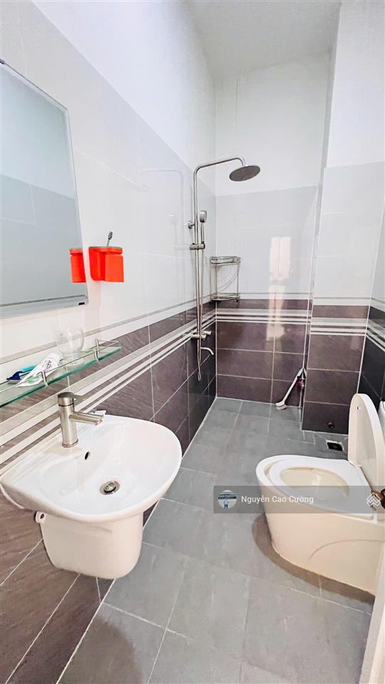 Bán nhà 4x22m 1trệt 3 lầu đường 7m gần chợ hạt điều huỳnh thị hai, tân chánh hiệp