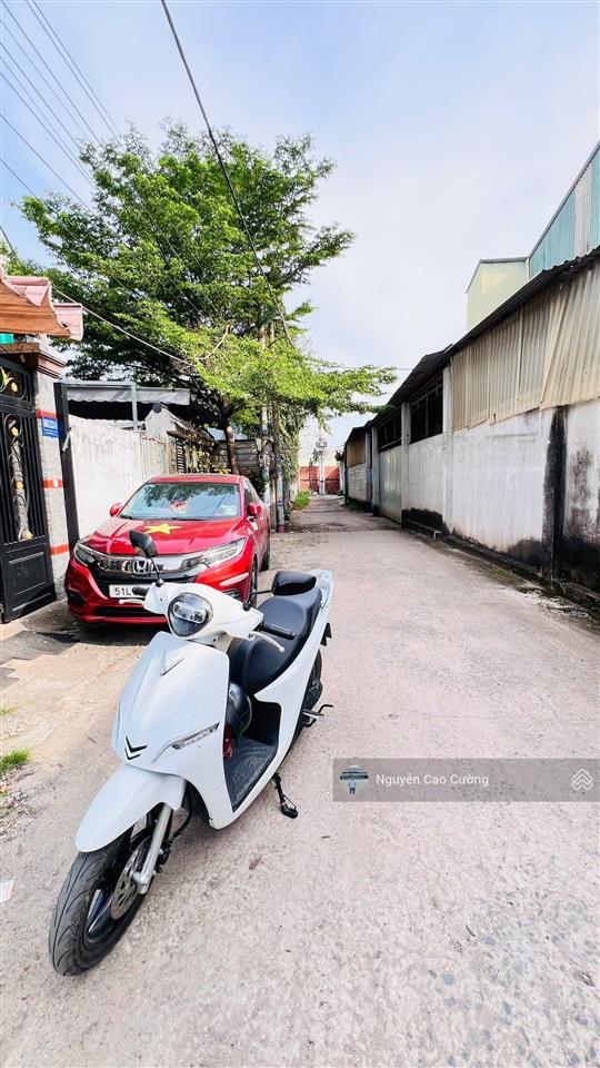 Bán nhà 4x22m 1trệt 3 lầu đường 7m gần chợ hạt điều huỳnh thị hai, tân chánh hiệp