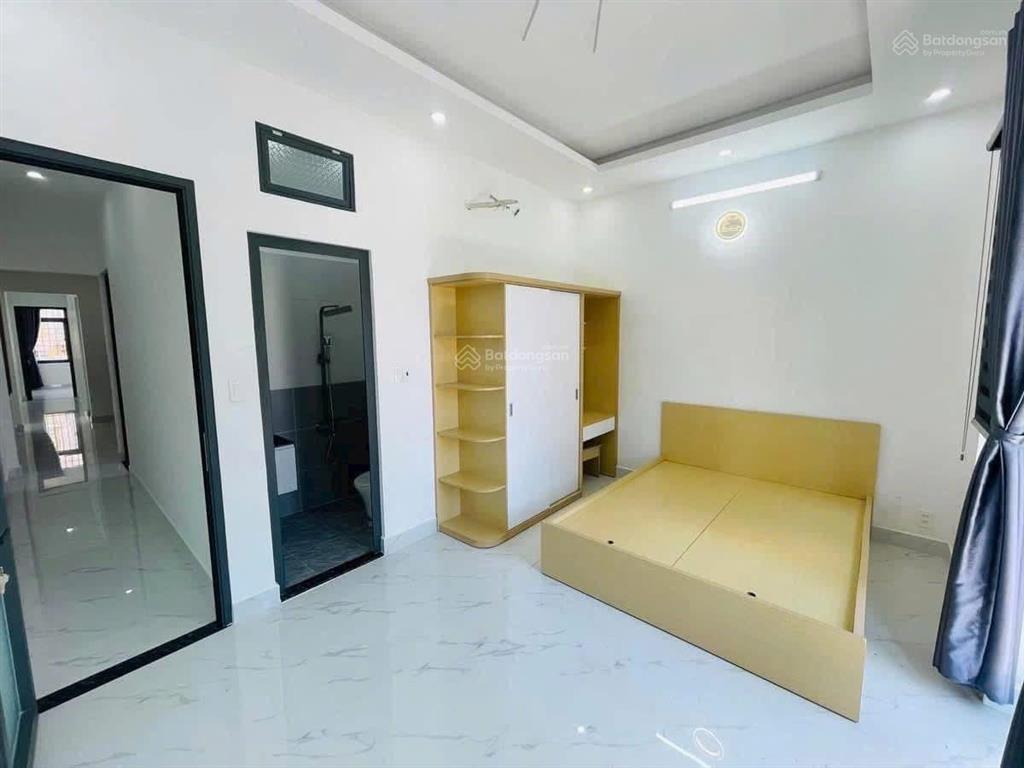 Bán nhà 1 trệt 4 lầu 2 mặt tiền, đường lạc long quân p.vũng tàu , giá 16 tỷ 500