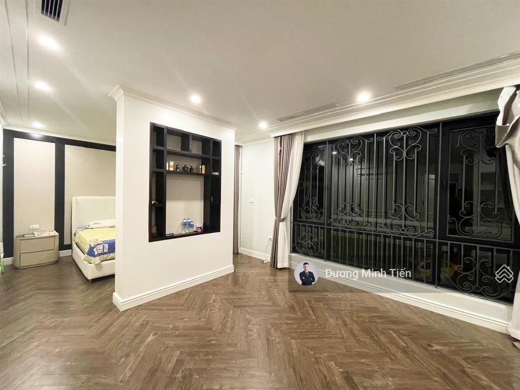 Biệt thự 3 tầng sao đỏ  thành tô  130m2 ngang 10m  view công viên