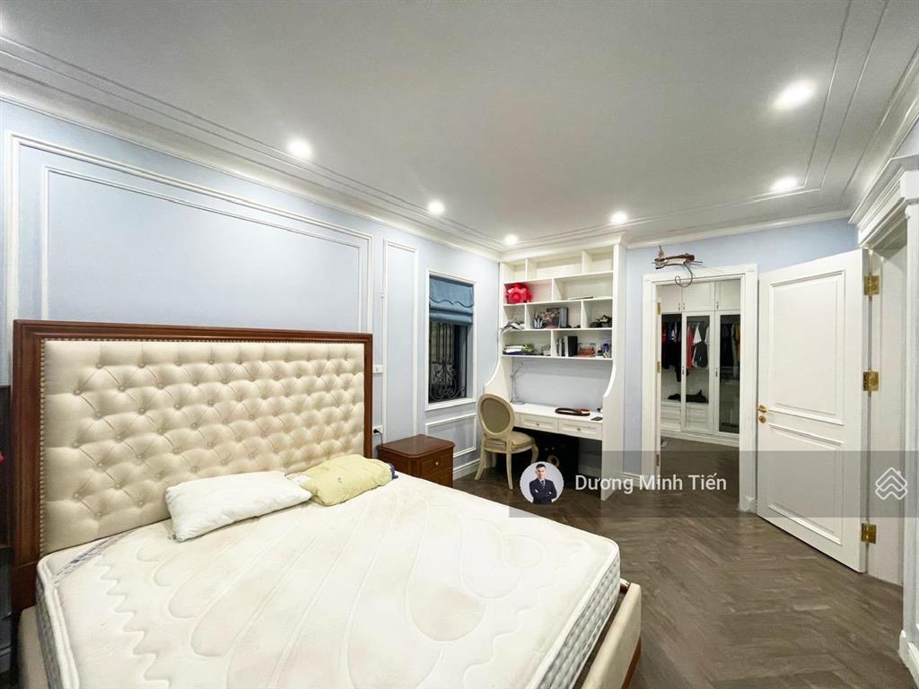 Biệt thự 3 tầng sao đỏ  thành tô  130m2 ngang 10m  view công viên