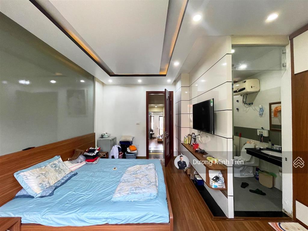 Nhà 5 tầng thang máy tuyến 3 lê hồng phong  95m2  đường 12m