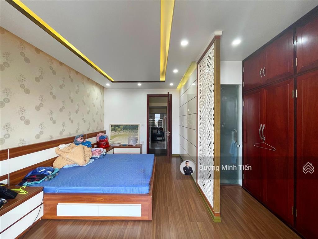 Nhà 5 tầng thang máy tuyến 3 lê hồng phong  95m2  đường 12m