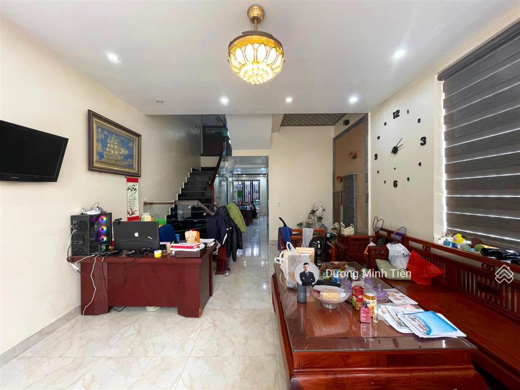 Nhà 5 tầng thang máy tuyến 3 lê hồng phong  95m2  đường 12m