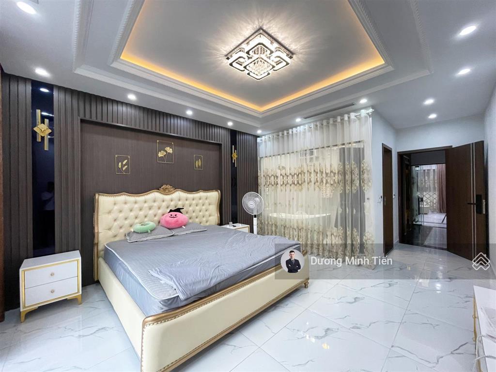 Nhà 5 tầng thang máy phân lô văn cao  90m2 ngang 4.5m  nội thất cao cấp