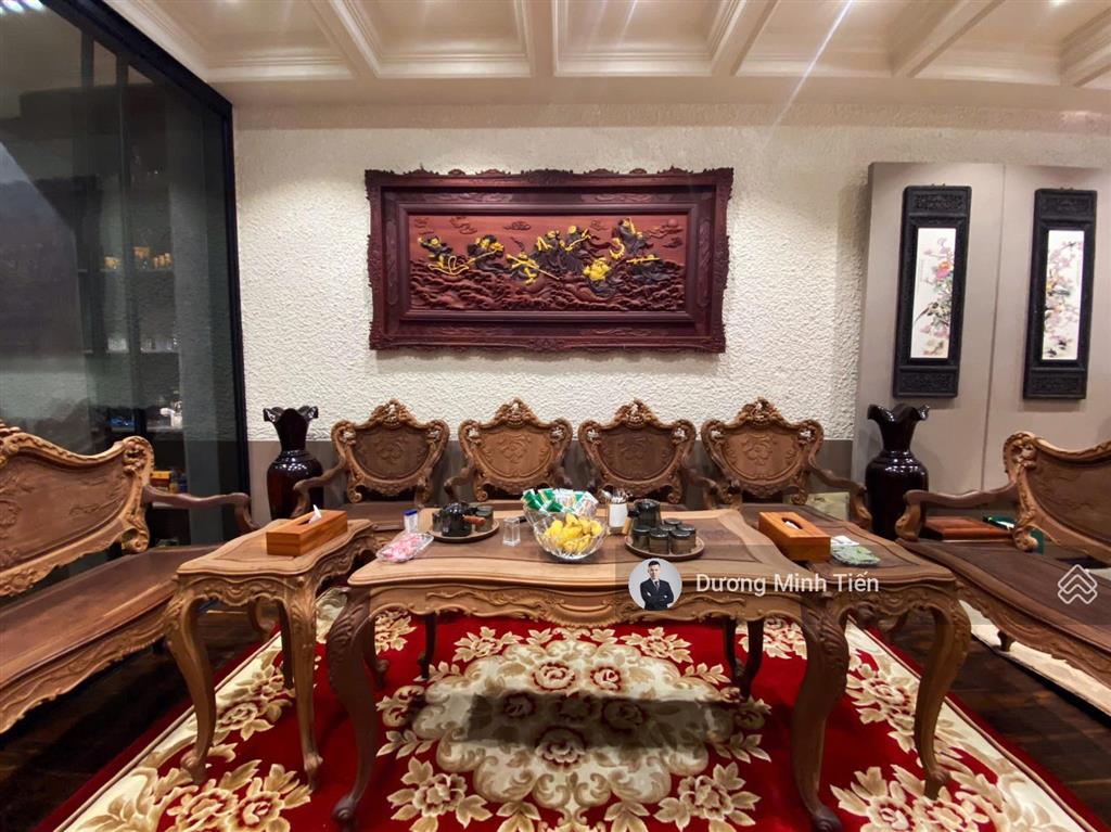 Nhà 5 tầng thang máy mặt đường phố cấm  120m2  nội thất cao cấp