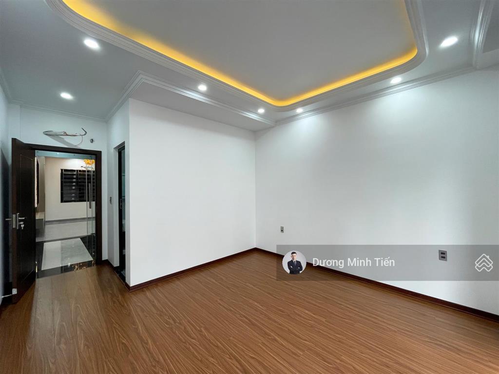 Nhà 5 tầng xây mới lô 22 lê hồng phong  52m2  tây nam