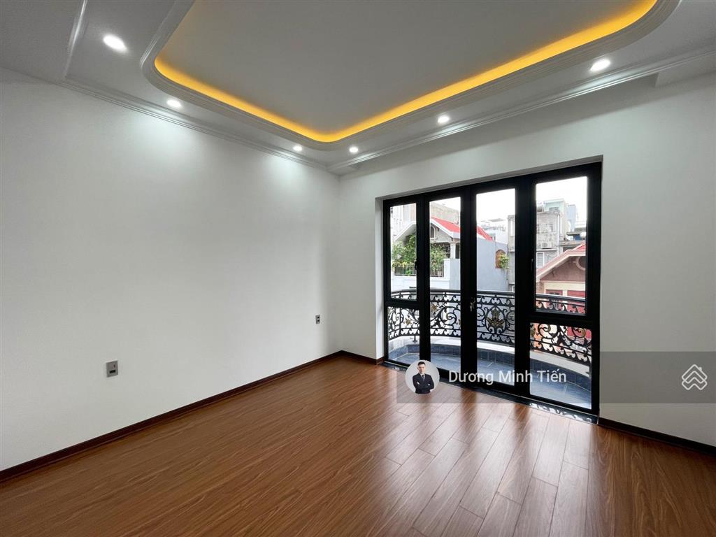 Nhà 5 tầng xây mới lô 22 lê hồng phong  52m2  tây nam