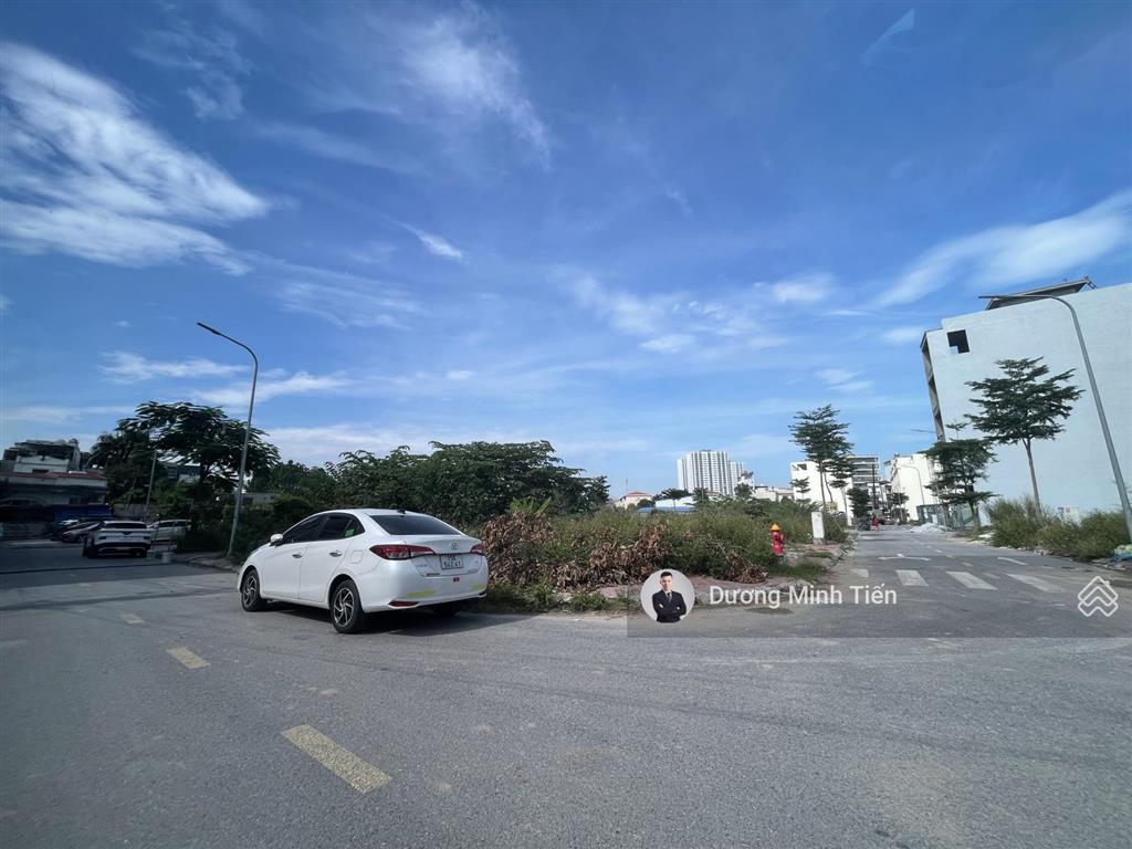 Lô góc 85m2 đất tđc cây đa  ngang 5m  đường 11m  view công viên