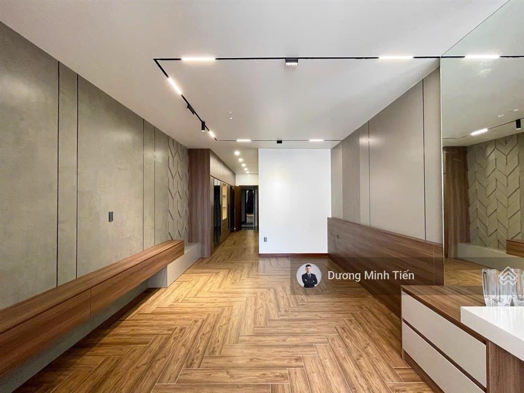 Siêu phẩm 7 tầng thang máy tuyến 2 lê hồng phong  60m2  nội thất cao cấp  hướng đông nam