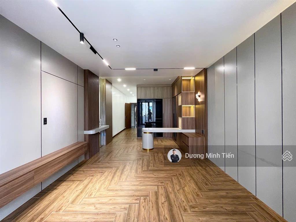 Siêu phẩm 7 tầng thang máy tuyến 2 lê hồng phong  60m2  nội thất cao cấp  hướng đông nam