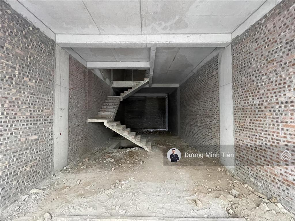 Nhà 5 tầng xây thô tđc cây đa gần văn cao  75m2 ngang 5m  đường 12m