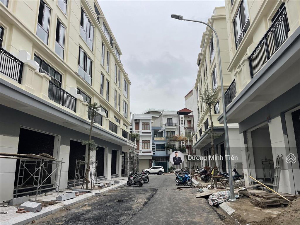 Nhà 5 tầng khu tđc cây đa 75m2 ngang 5m nhà mộc đã hoàn thiện mặt tiền