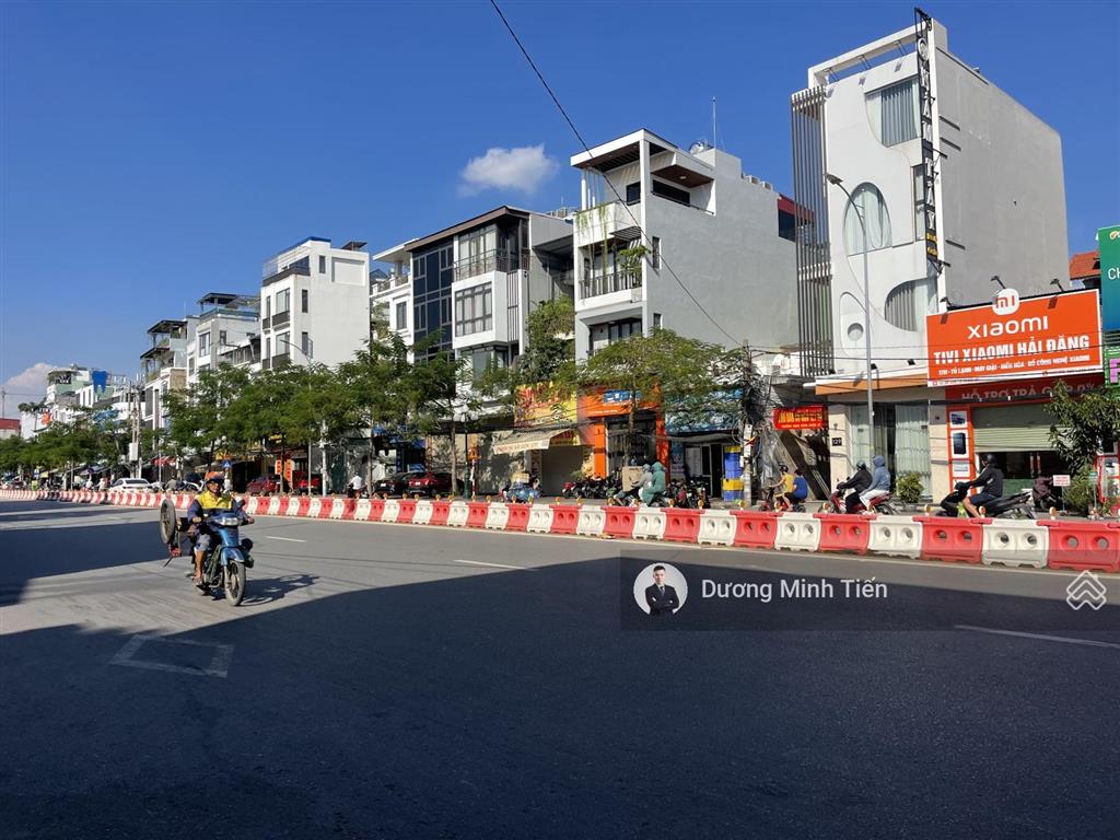 32.7m2 mặt đường hồ sen đoạn gần ngã tư dư hàng  mặt tiền 5.54m  giá cực tốt