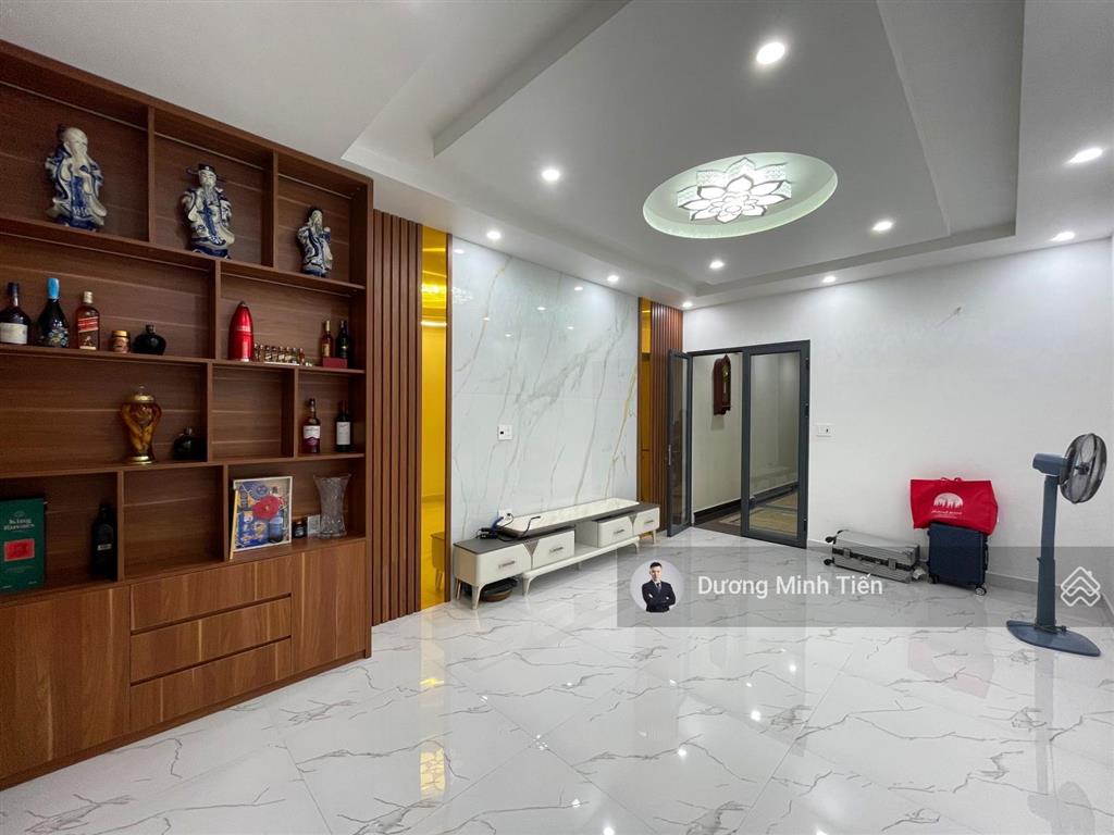 Nhà 4 tầng thang máy 72m2 tuyến 3 lê hồng phong  tây tứ trạch  đường 15m