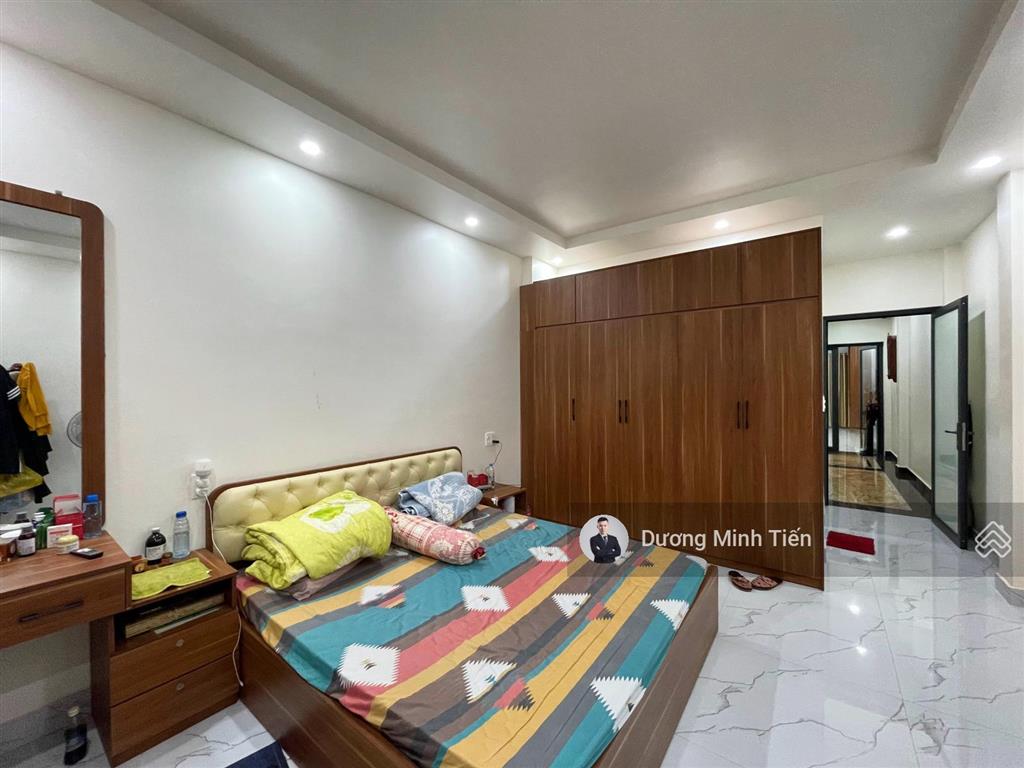 Nhà 4 tầng thang máy 72m2 tuyến 3 lê hồng phong  tây tứ trạch  đường 15m