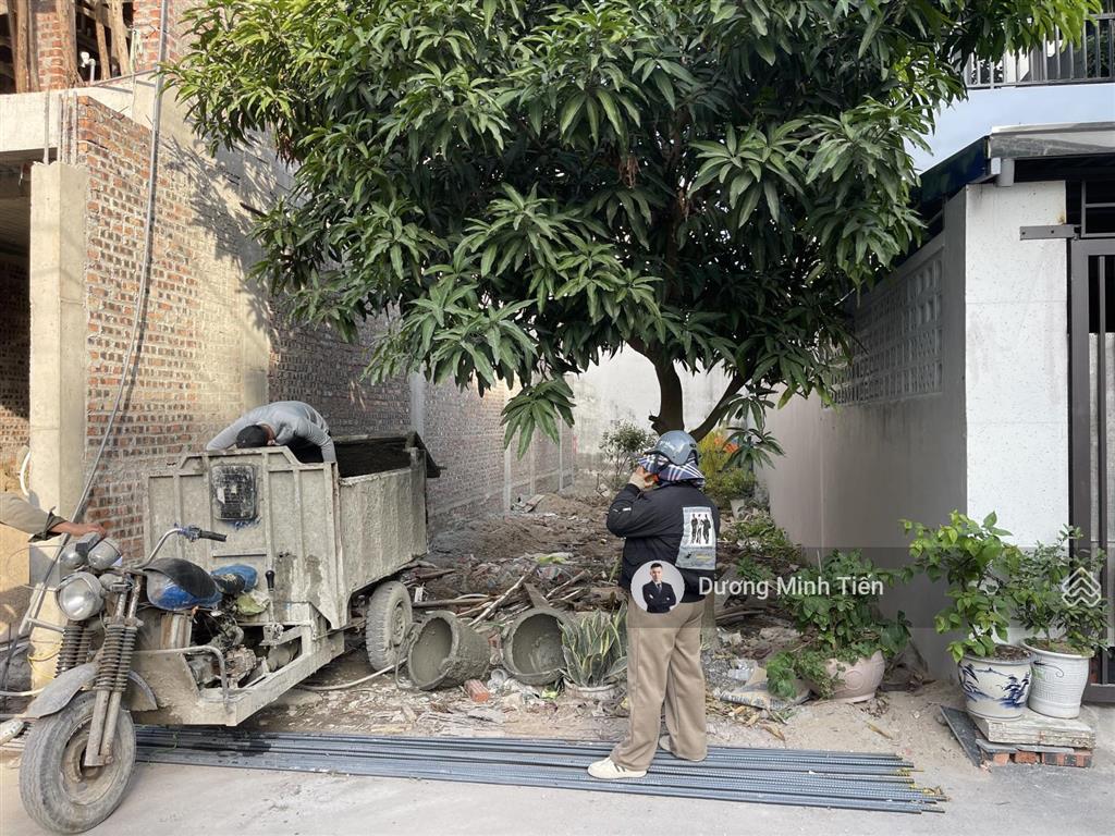 100m2 đất ngõ cung trầm 135 trung lực  ngang 5m  ngõ 6m