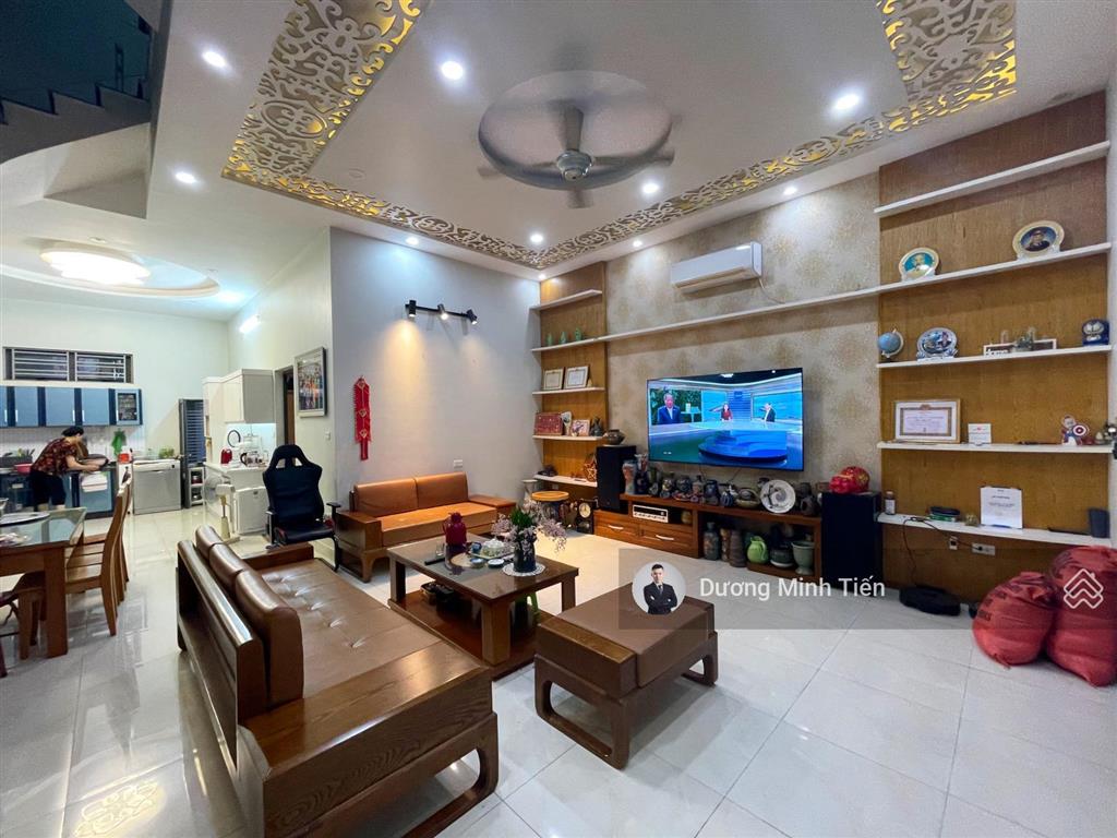 Biệt thự 3 tầng dân xây vị trí tuyến 3 ngô gia tự  128m2 ngang 7.28m  đường 5m