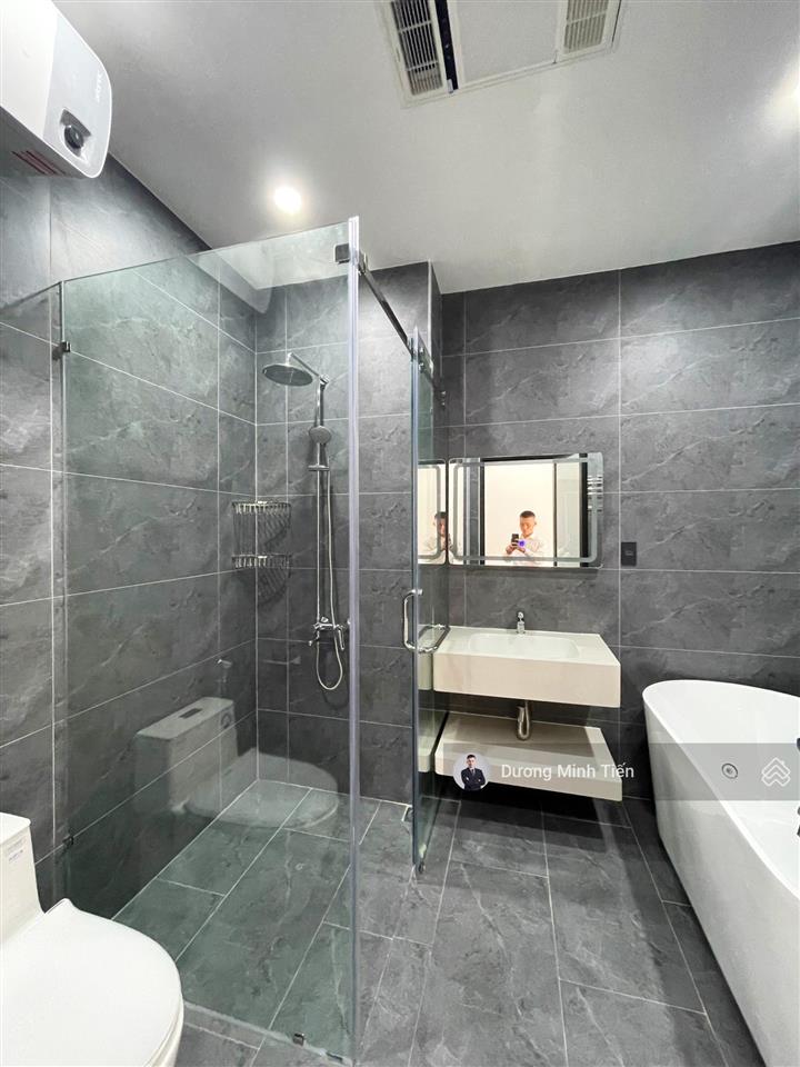 Nhà 6 tầng thang máy tđc cây đa sau toà án  đường 15m  nội thất cao cấp