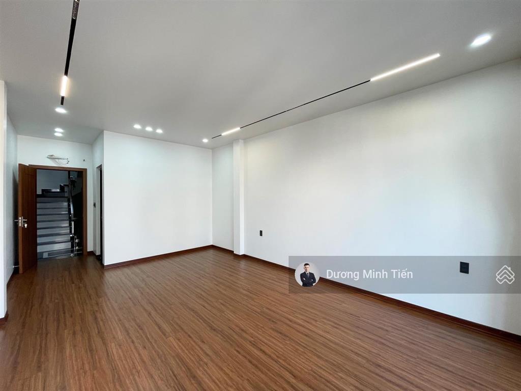 Nhà 6 tầng thang máy tđc cây đa sau toà án  đường 15m  nội thất cao cấp