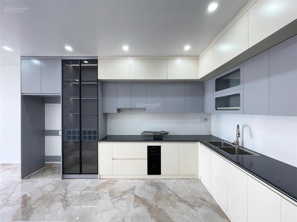 Nhà 6 tầng thang máy tuyến 2 lê hồng phong  60m2  đường 15m  đông bắc