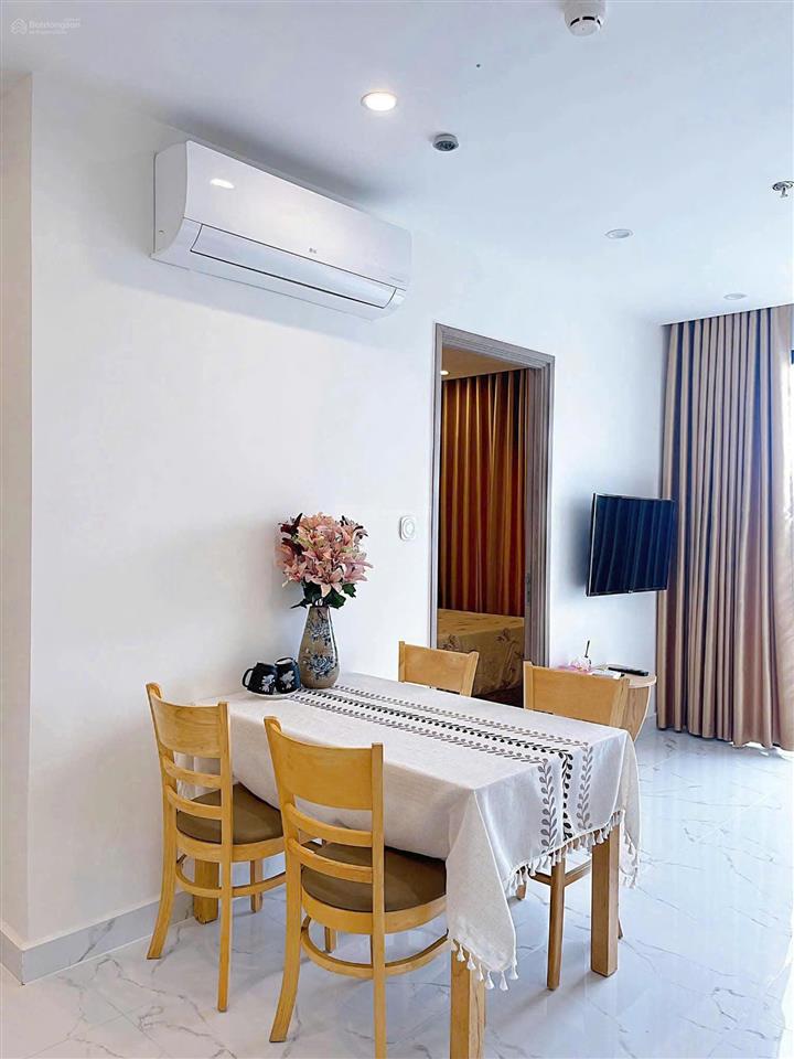 Chính chủ bán nhanh 2pn2wc 3t350 full nội thất #beverlysolari 0935 378 ***