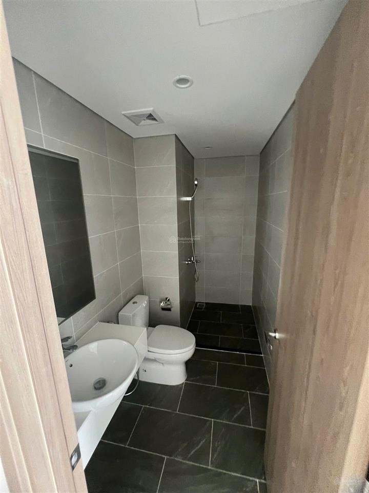 Chính chủ bán 1pn+51m2 tổng giá 2ty9 0935 378 ***