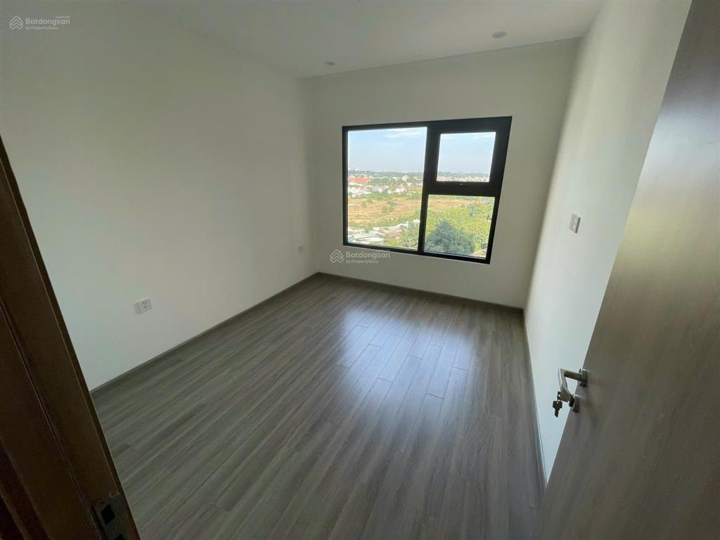 Chính chủ bán 1pn + 48m2 tổng giá 2 tỷ 7 tòa bs15 beverly solar 1.  0935 378 ***