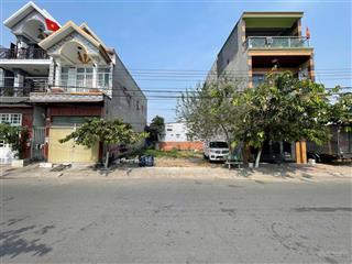 Đất đẹp trung tâm mặt tiền kinh doanh gần vincom 550 dĩ an