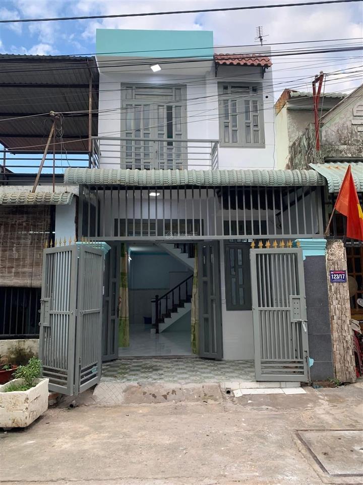 Bán nhà trệt lầu giá rẻ đường xe tải gần bệnh viện dĩ an