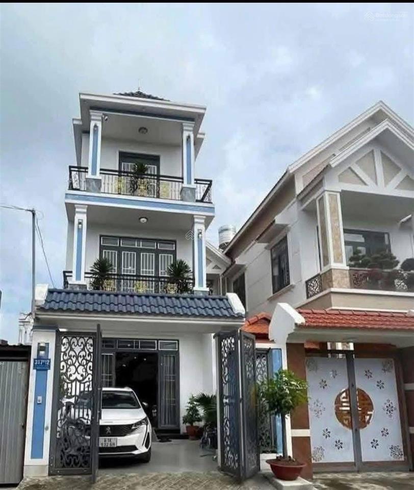 Bán nhà 1 trệt 2 lầu gần trường cấp 3 lý thái tổ, an phú, thuận an