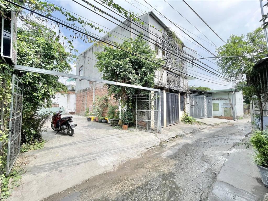Đất trung tâm dĩ an gần siêu thị bigc go, ngay đường hai bà trưng