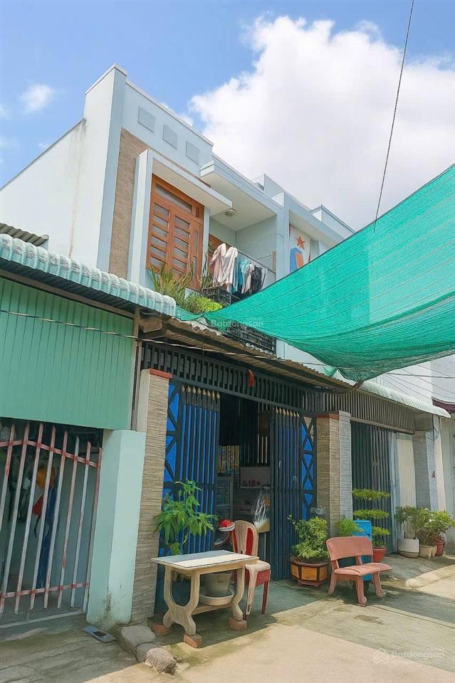 Bán nhà trệt lầu giá rẻ kdc hiện hữu gần ngã tư chiêu liêu, dĩ an