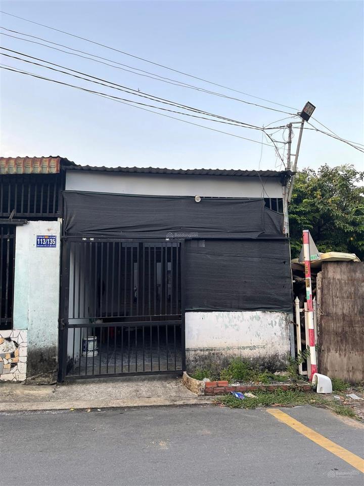 Nhà cấp 4 mặt tiền kinh doanh p. tân bình, dĩ an  gần vòng xoay an phú