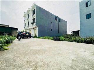 - Bán đất 40.6m2 nở hậu, ngõ 596 Mạc Đăng Doanh, Hưng Đạo, Dương Kinh