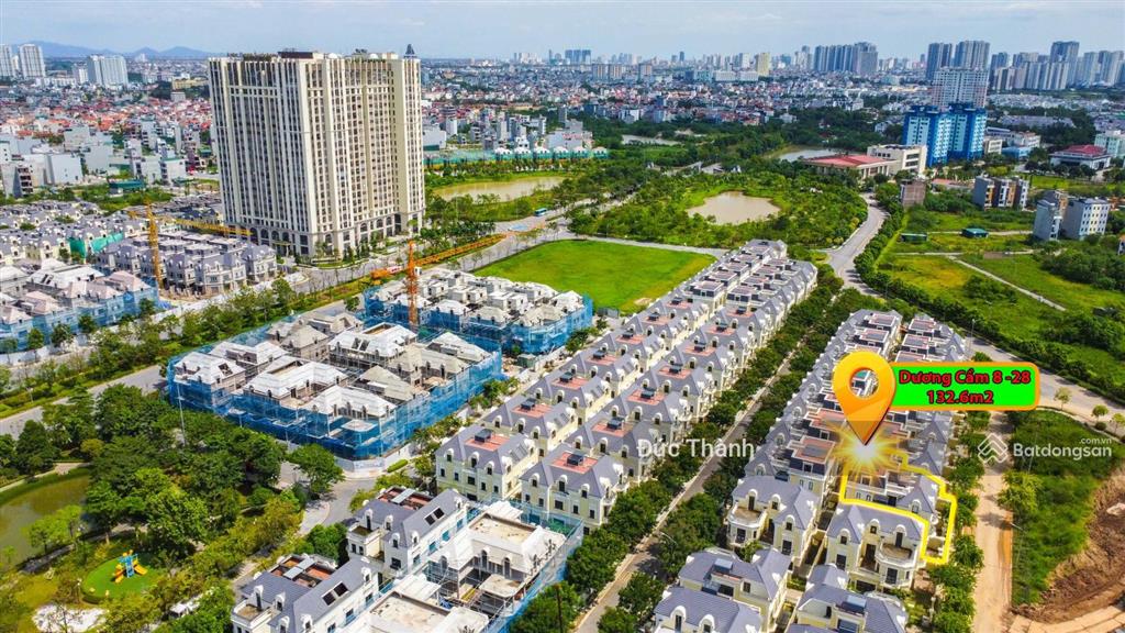 Em bán căn song lập dương cầm 8 132m2 có hầm. chủ thiện chí bán giá 2x tỷ cực tốt, hướng đông nam
