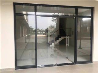 Chính chủ cần bán shophouse liền kề coop mart quận 8 đã có sổ hồng