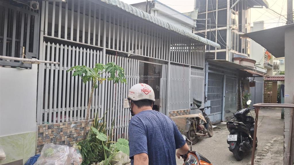 Nhà cấp 4 86m dt 6x14,5 xuân thới 3xuân thới đông hóc môn. dân cư hiện hữu, 100m ra ql 22